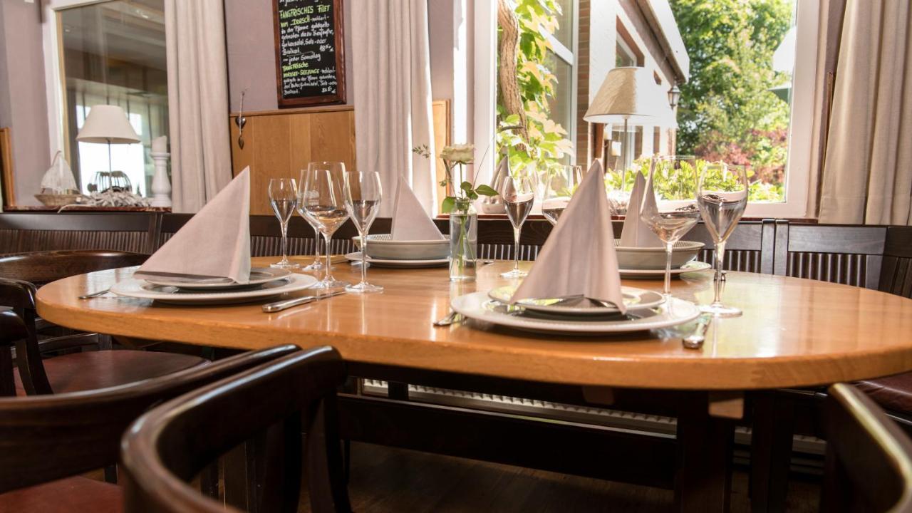 Kirchspielkrug Landhotel & Restaurant ヴェスターヘーヴァー エクステリア 写真